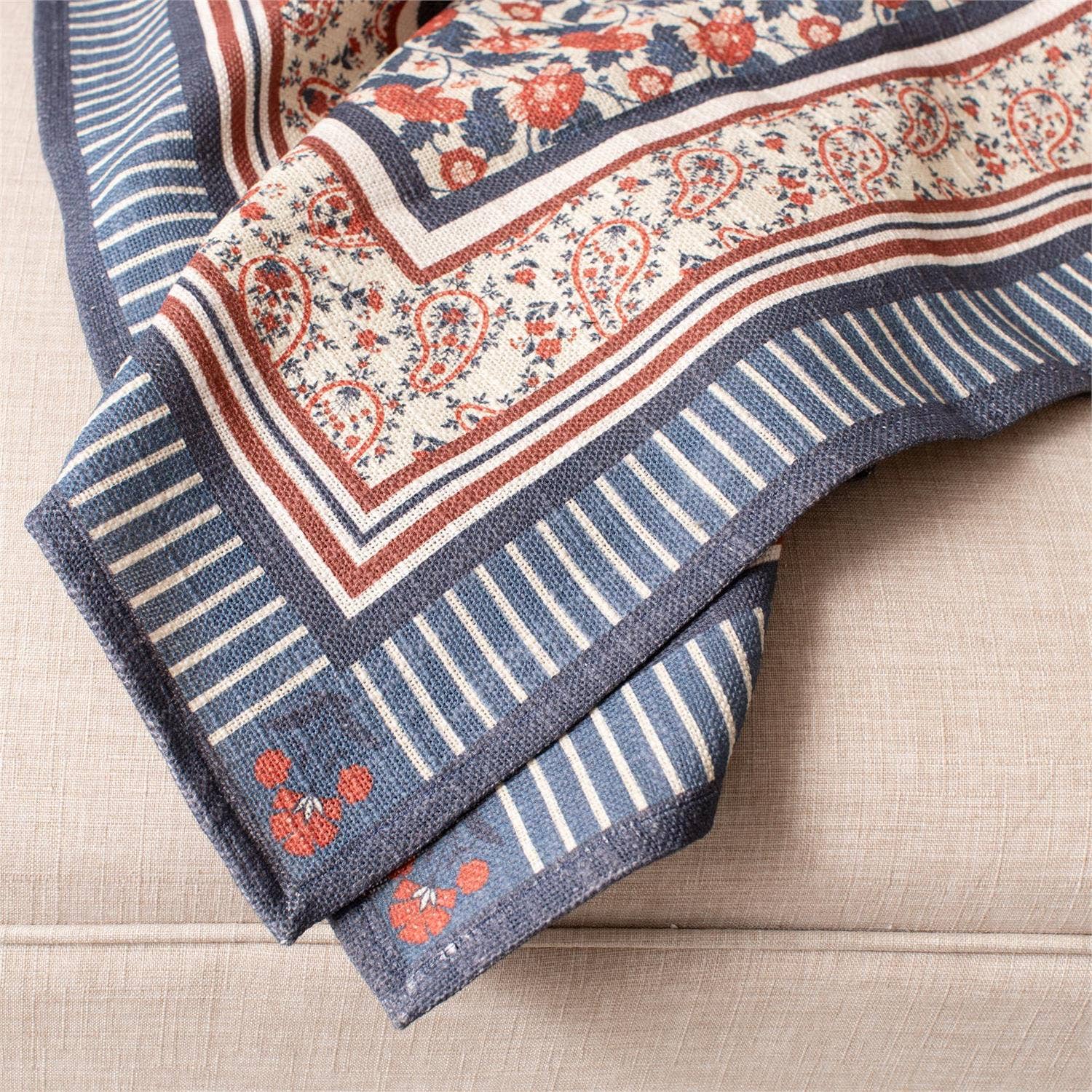 Americana Floral Tablecloth